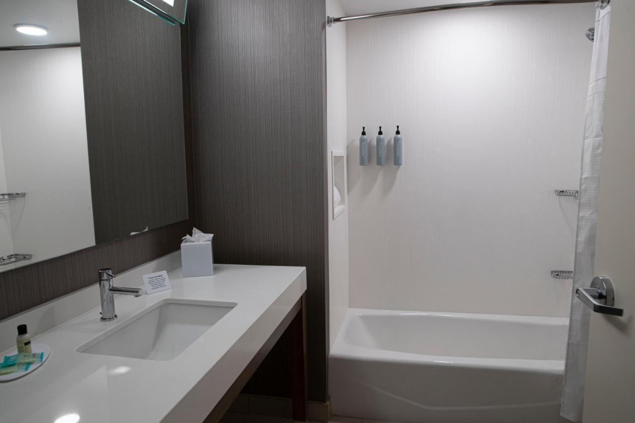 Courtyard By Marriott Nanaimo Hotel ภายนอก รูปภาพ