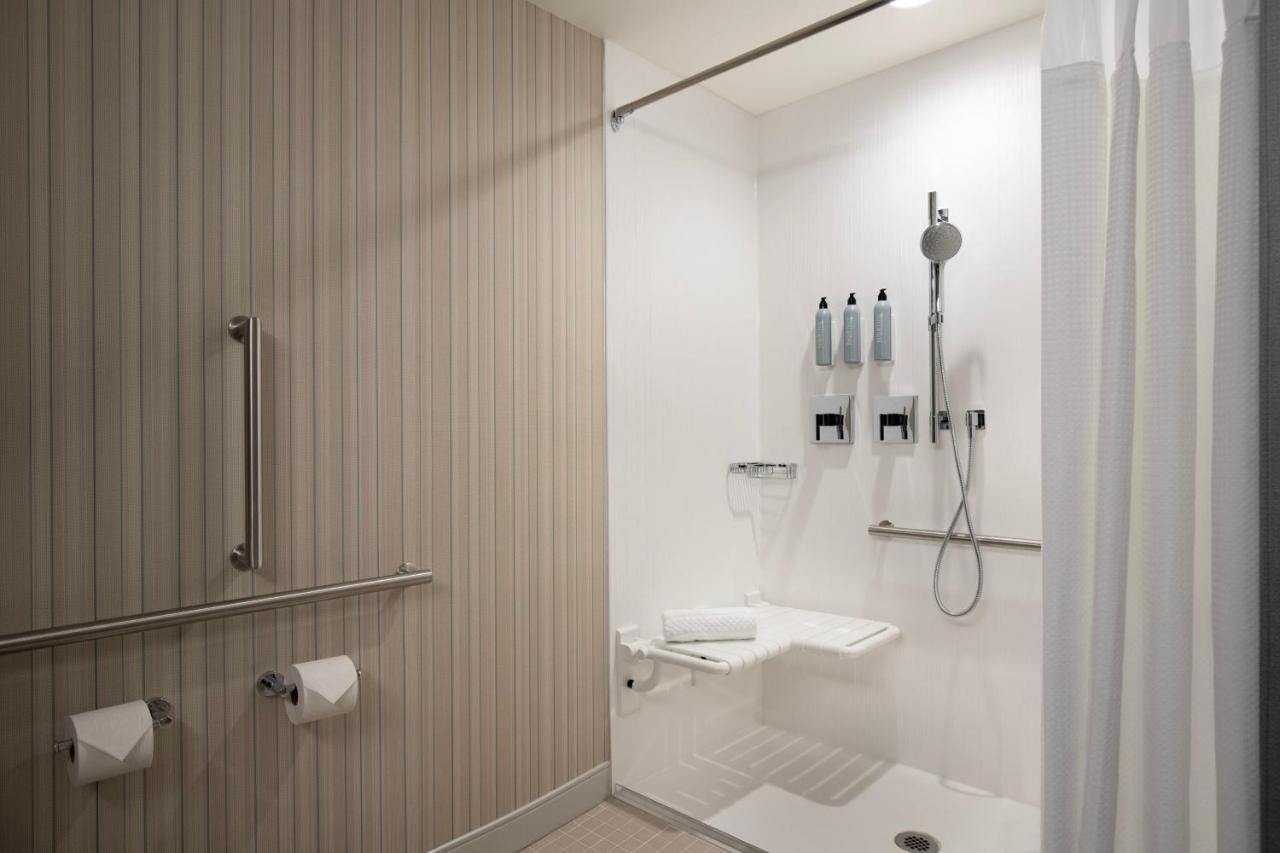 Courtyard By Marriott Nanaimo Hotel ภายนอก รูปภาพ